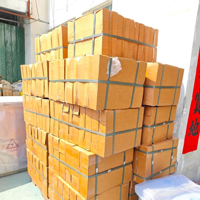 Първата партида поръчки на кутии за електромери от нови клиенти в Обединеното кралство бяха успешно изпратени